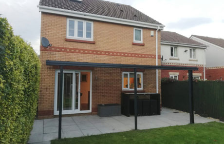 Veranda: Nelson Caerphilly, Wales - Simplicity 6 Installation