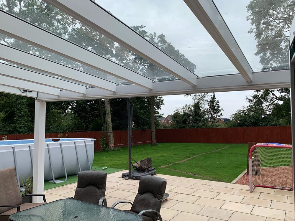 Milwood Group Alfresco Contemporary in RAL 9016 White Installed by SBI Limited in Lancashire