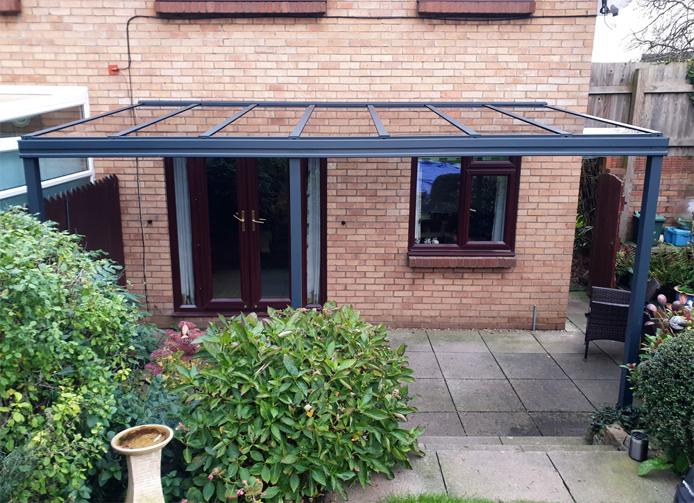 Milwood Group Supply Simplicity 6 Veranda In Llanfoist Wales Installed By Greenspace Living