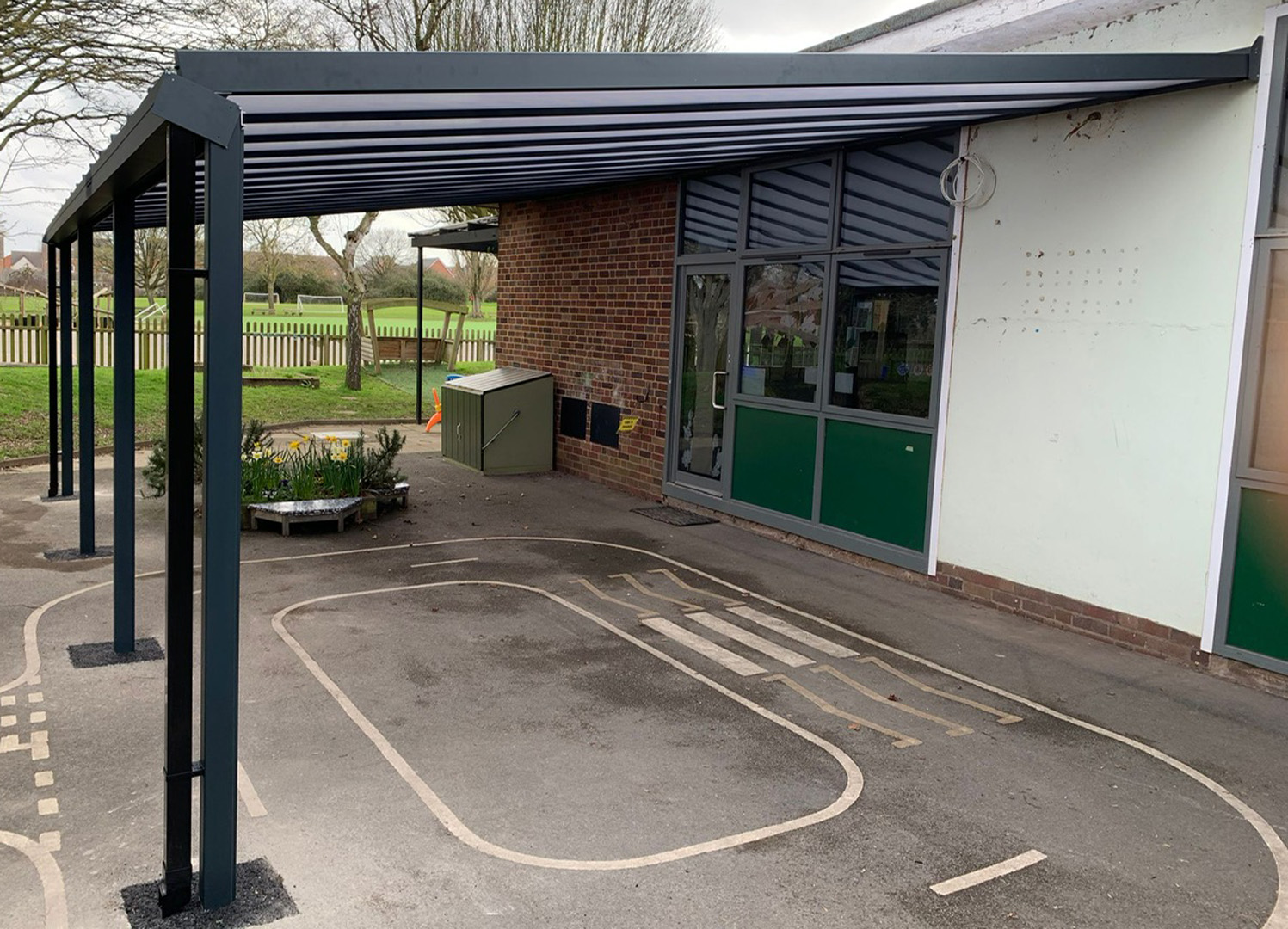 Delightful commercial canopy installation at primary school in Leamington Spa, installed by our Trade Partner Cambridge Canopies