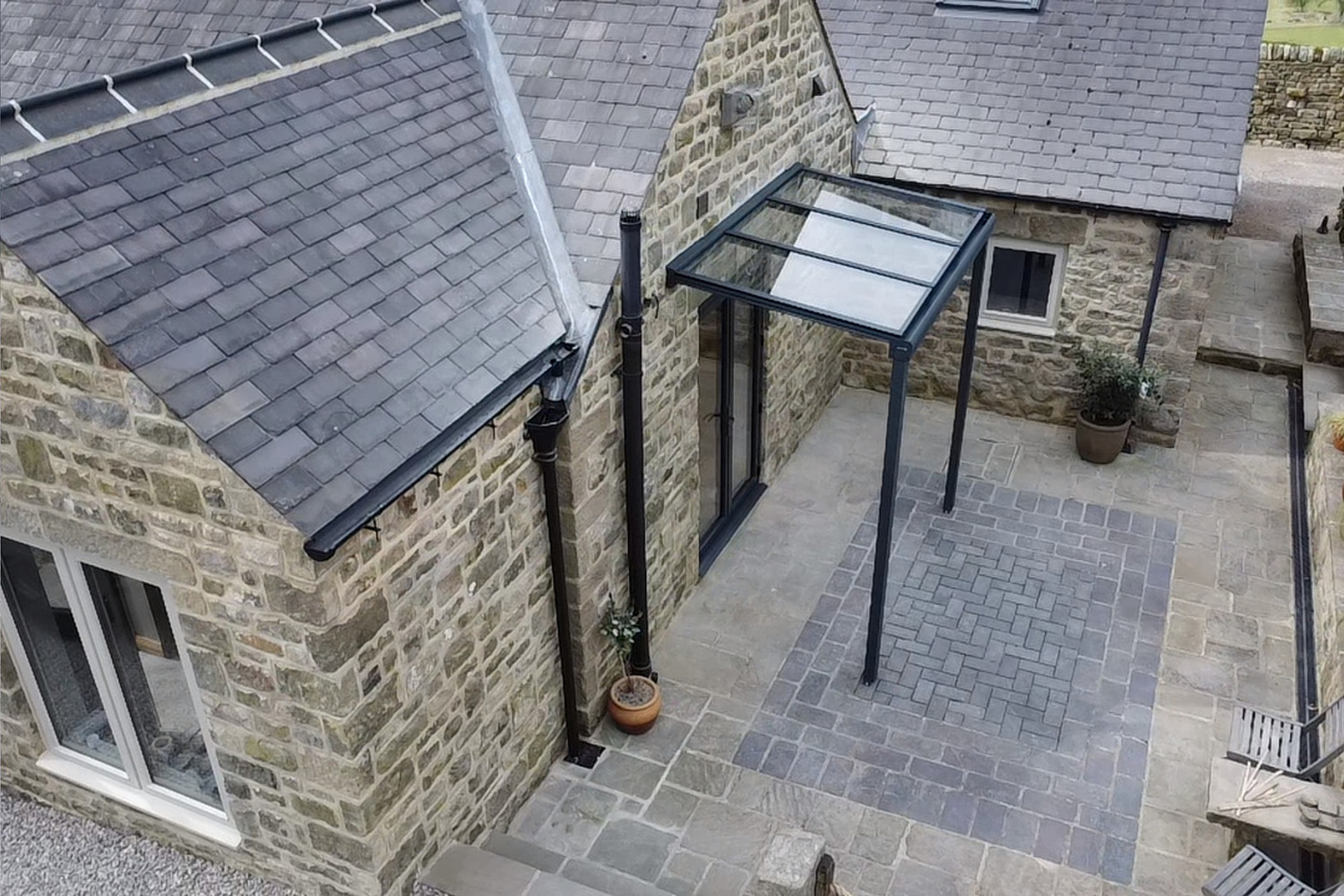 Simplicity-6-Contemporary-Gutter-Glass-Canopy-Anthracite-Grey-007